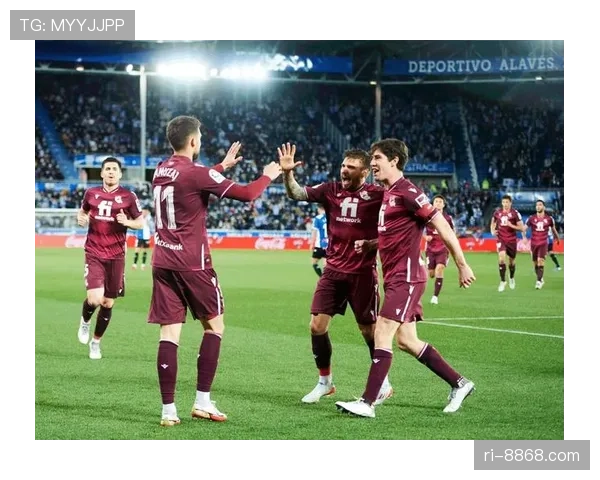 切尔西高位压迫下防线频繁暴露空间，防守稳定性面临考验